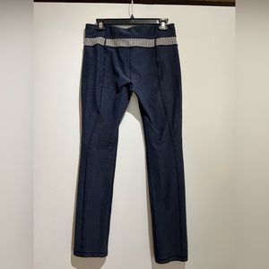 Lululemon Skinny Groove pants Size 8